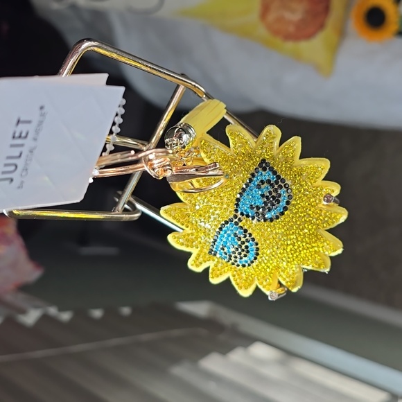 Clinique + Kate Spade New York, 4 Piece NWT Set - Picture 8 of 9